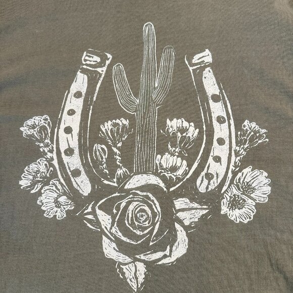 Girl Dangerous western theme boyfriend tee, size L - Picture 3 of 8